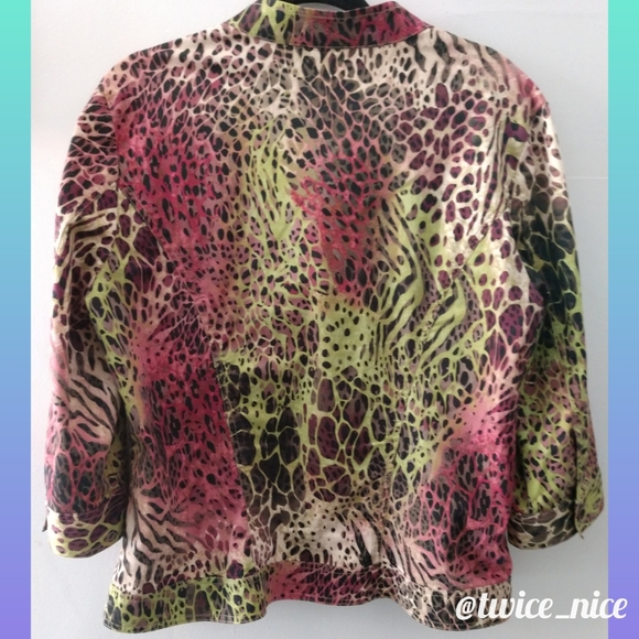 Chico's Button down 3/4 sleeve shirt Size L - Picture 2 of 3